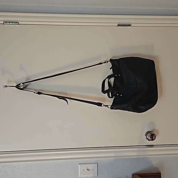 ASPEN Large Black Leather Satchel Crossbody Bag - Picture 5 of 16